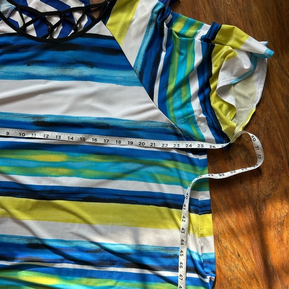 Bundle of Two Women’s Size XXL/22 Blouses Multicolored Breathable Summer - Picture 9 of 9